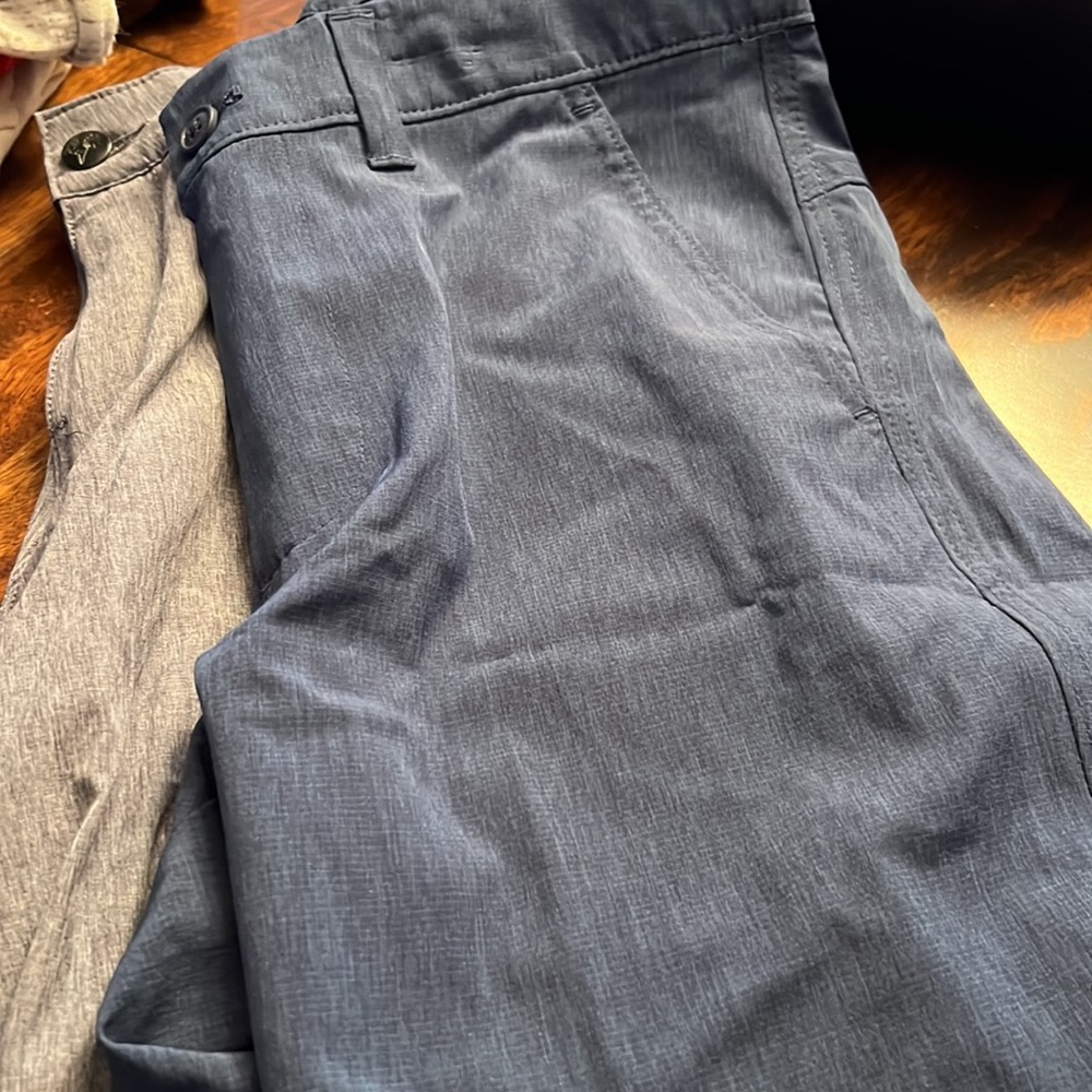 Golf shorts - Picture 3 of 3